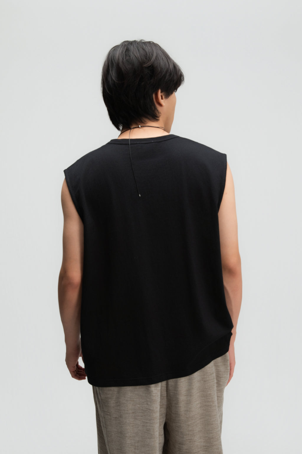 Gender Neutral Thin Muscle Tee (Textured Black)