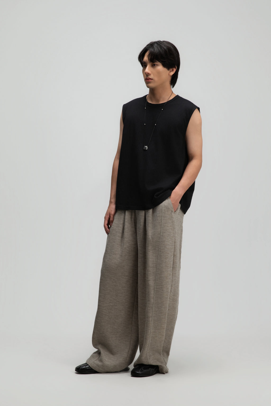 Gender Neutral Thin Muscle Tee (Textured Black)