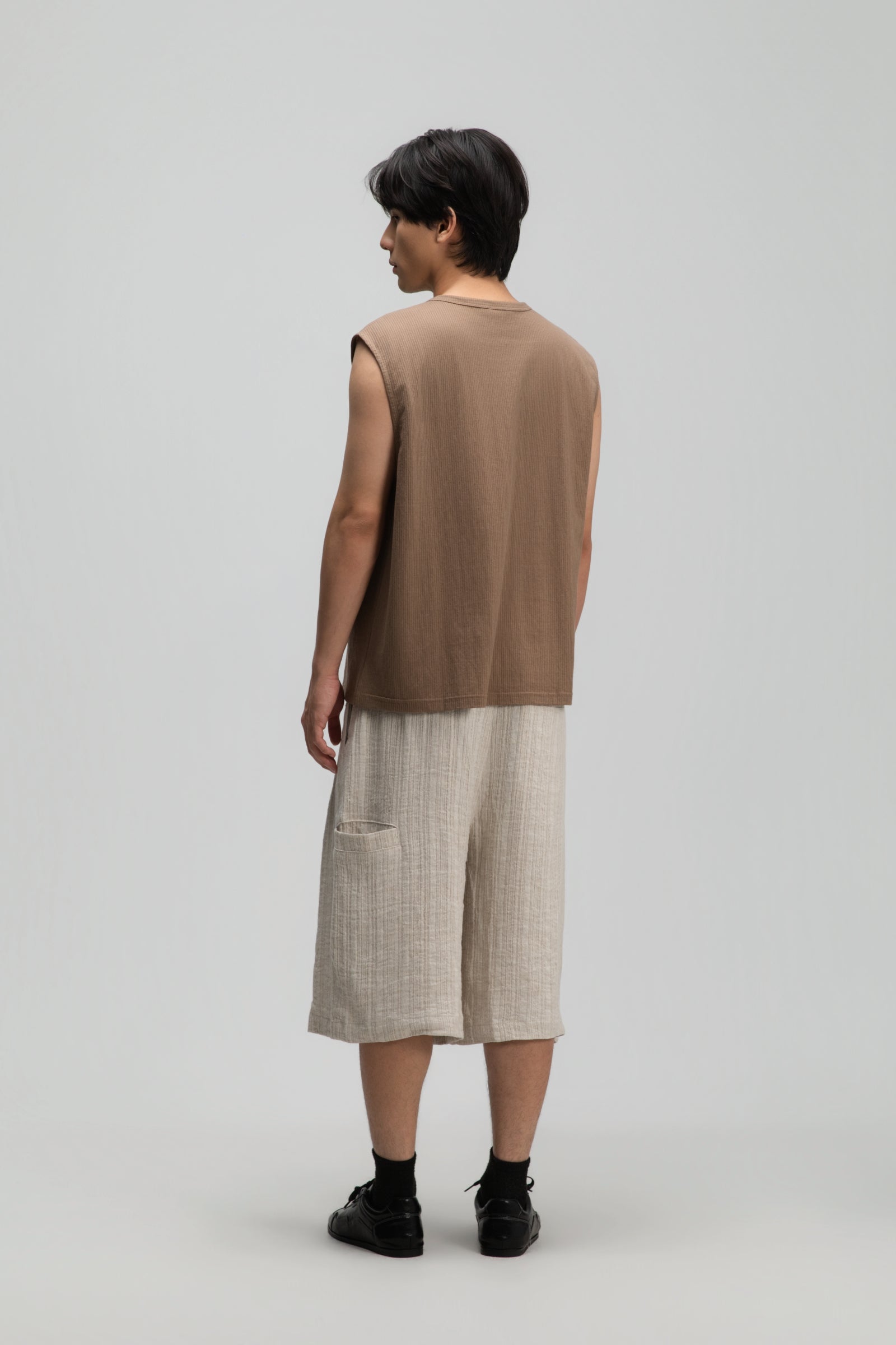 [Preorder] Gender Neutral Front Box Pleated Shorts (Beige) - Ship out 19th June onwards