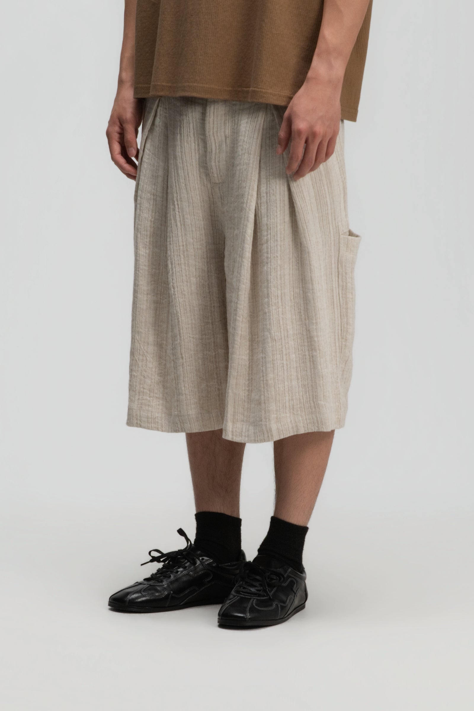 [Preorder] Gender Neutral Front Box Pleated Shorts (Beige) - Ship out 19th June onwards