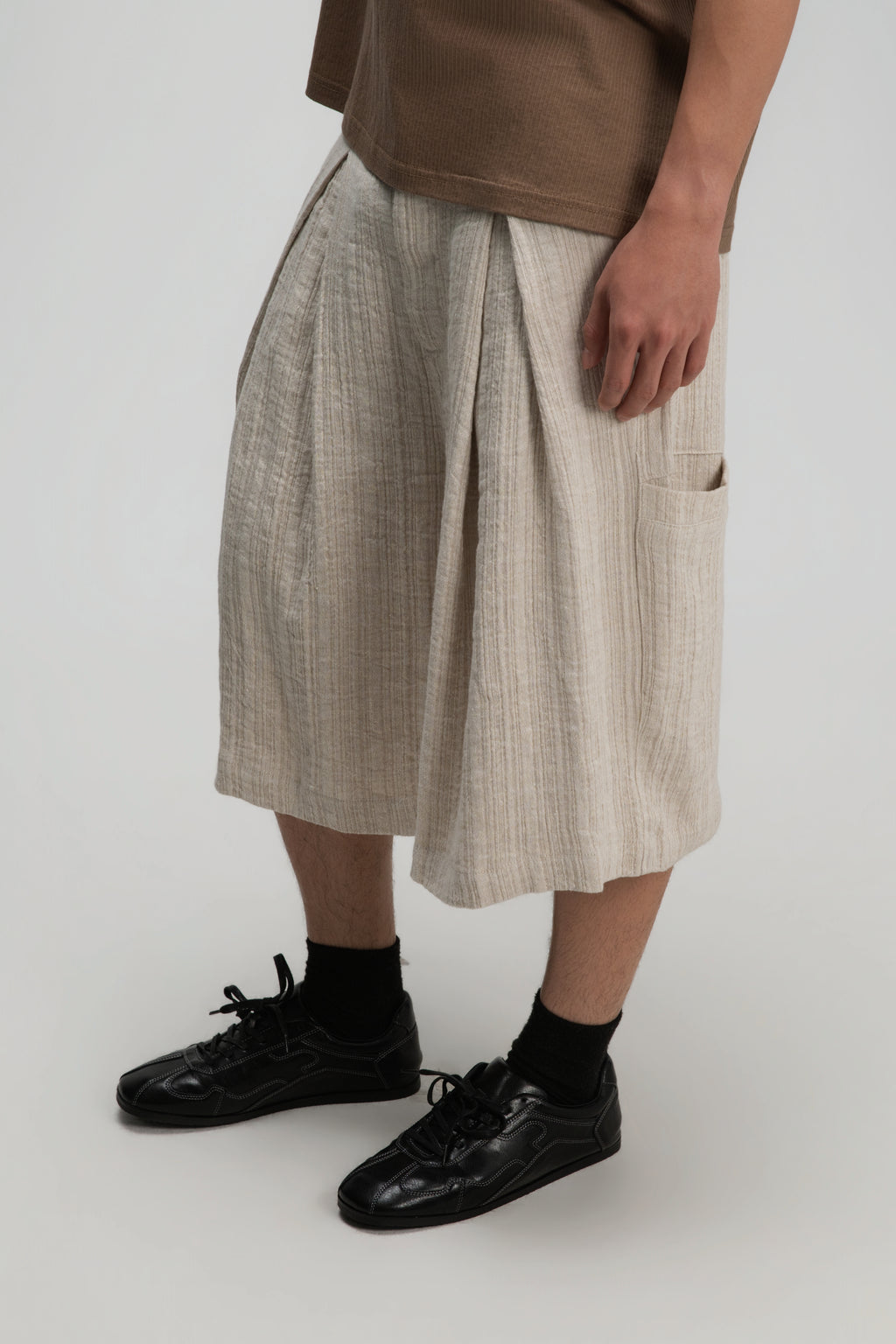 [Preorder] Gender Neutral Front Box Pleated Shorts (Beige) - Ship out 19th June onwards