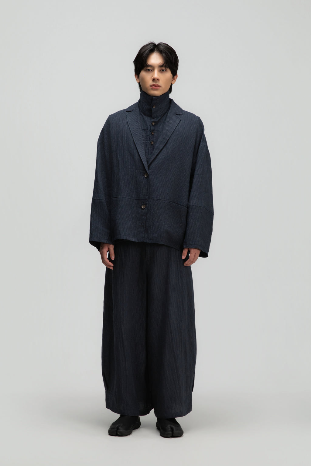 Gender Neutral Oversized Pleated Back Hem Blazer (Navy Blue Stripe)