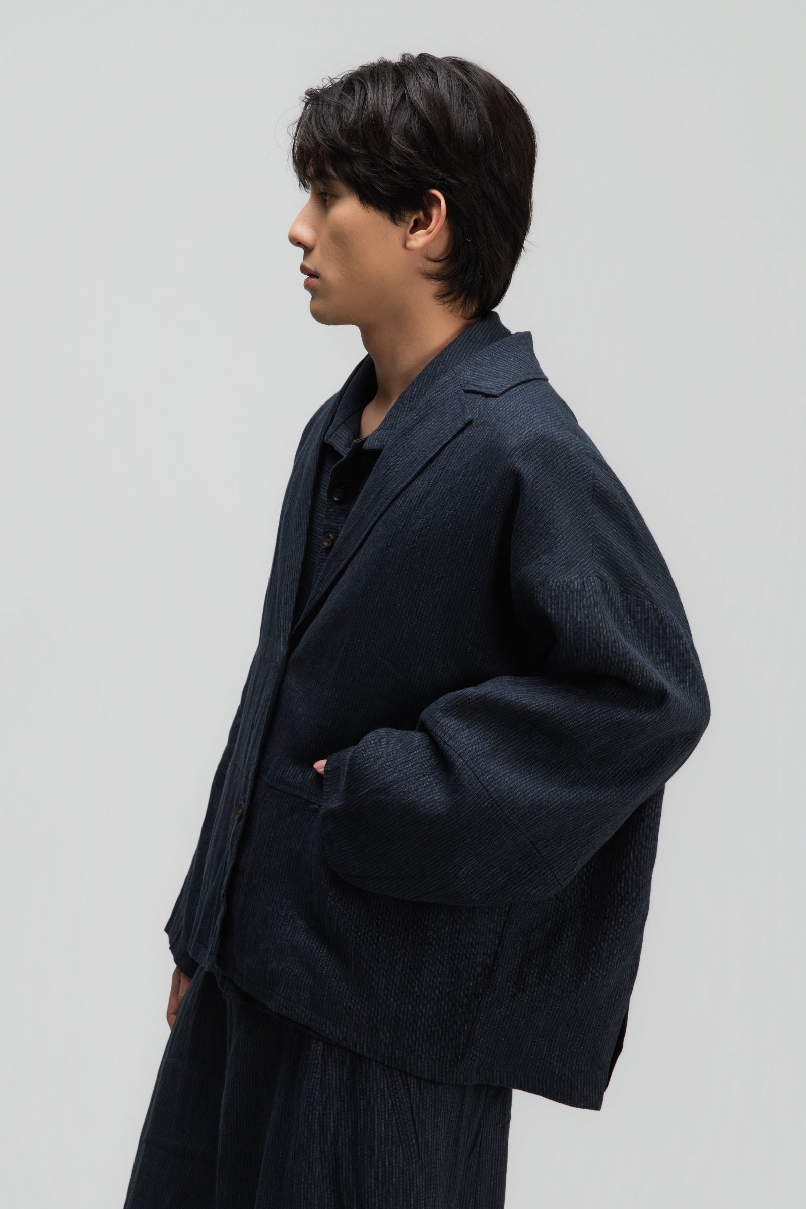 Gender Neutral Oversized Pleated Back Hem Blazer (Navy Blue Stripe)