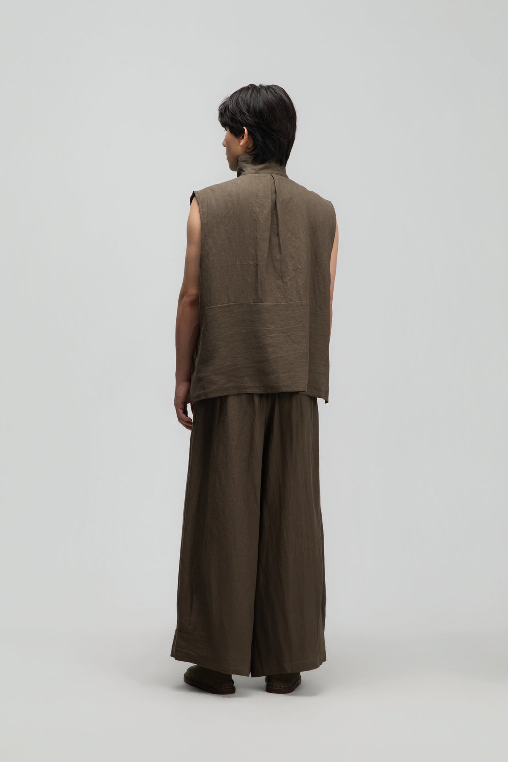 Gender Neutral Pleated Hem Ankle Pants (Olive Brown Stripe)