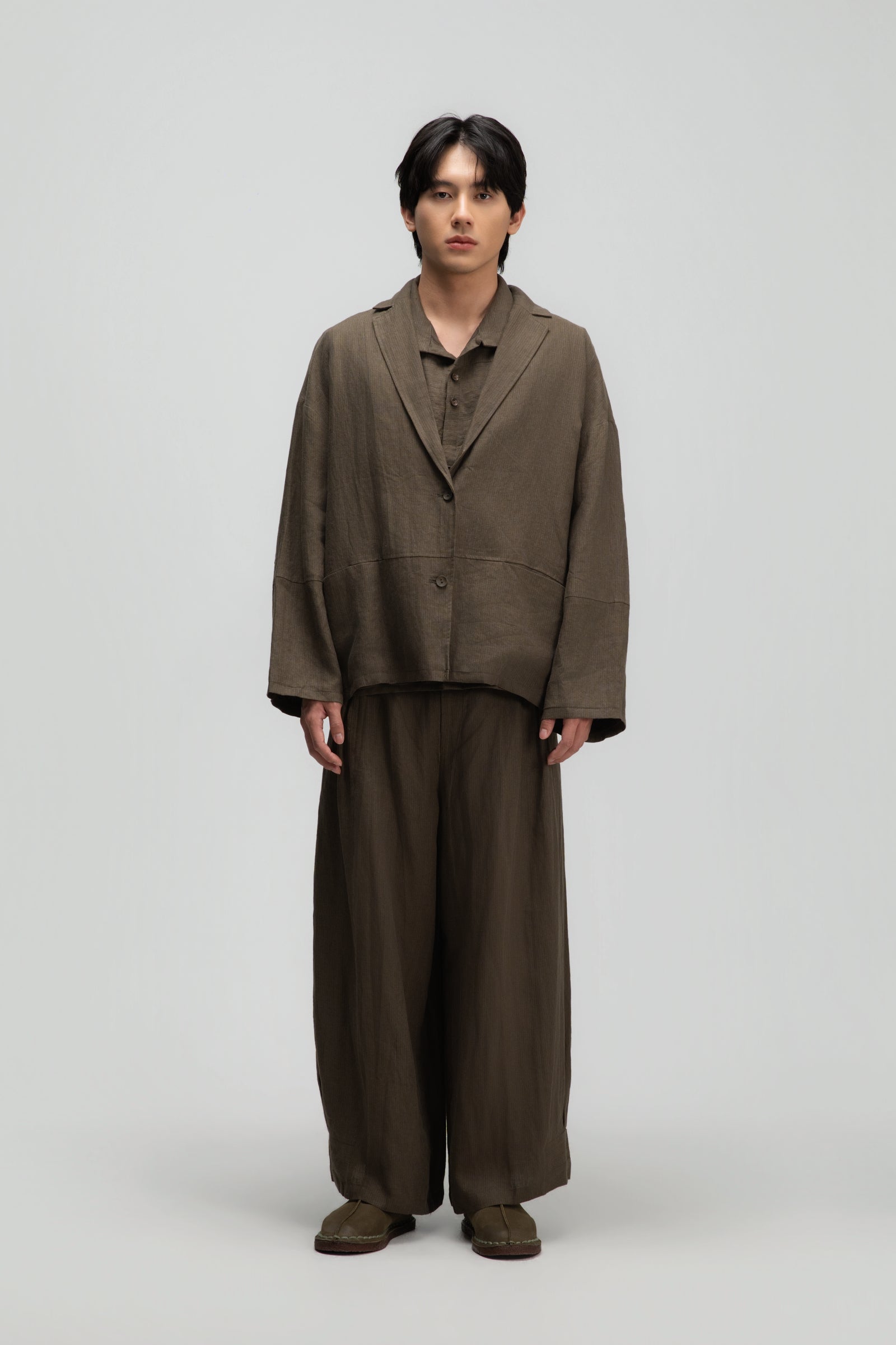 Gender Neutral Pleated Hem Ankle Pants (Olive Brown Stripe)