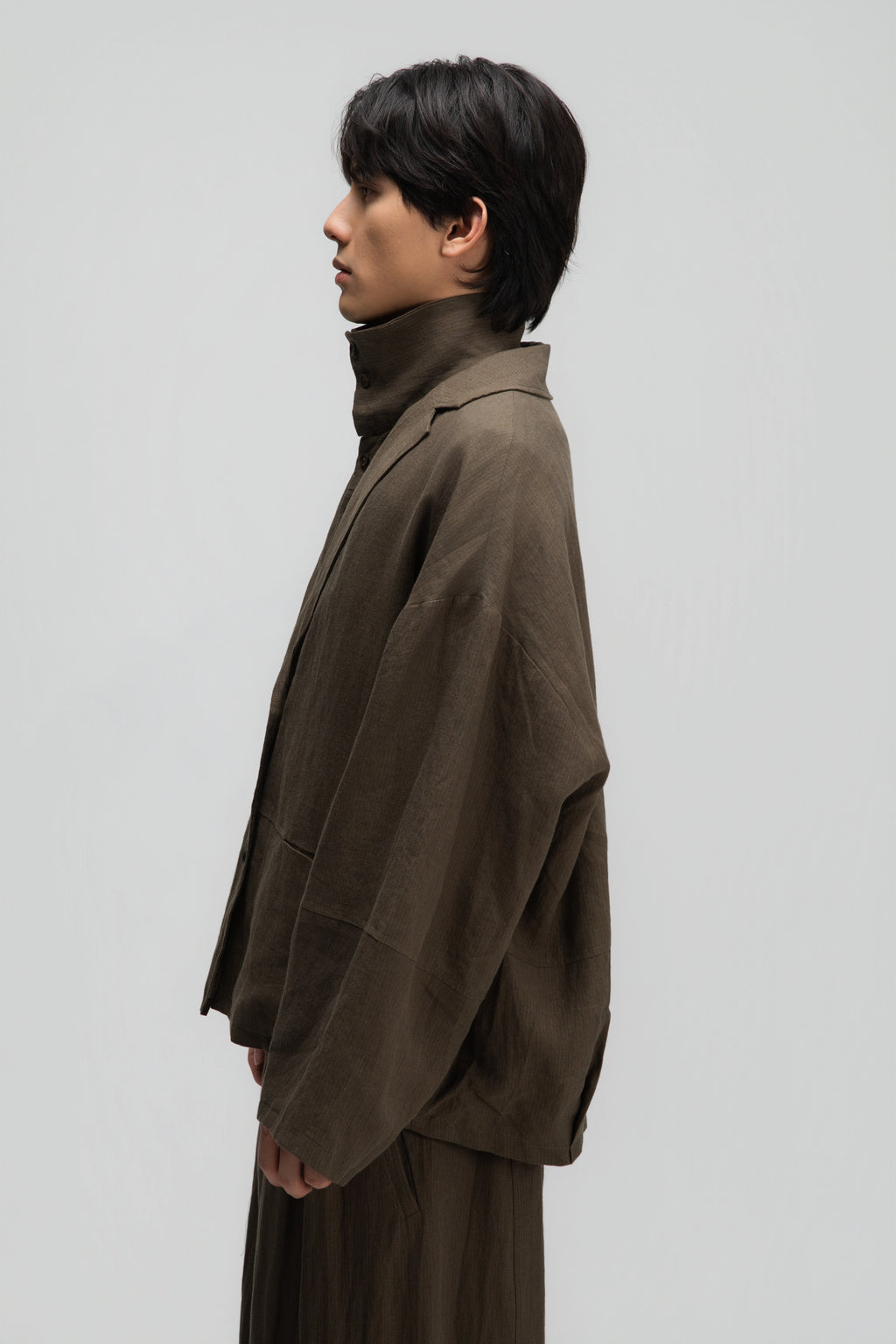 Gender Neutral Oversized Pleated Back Hem Blazer (Olive Brown Stripe)