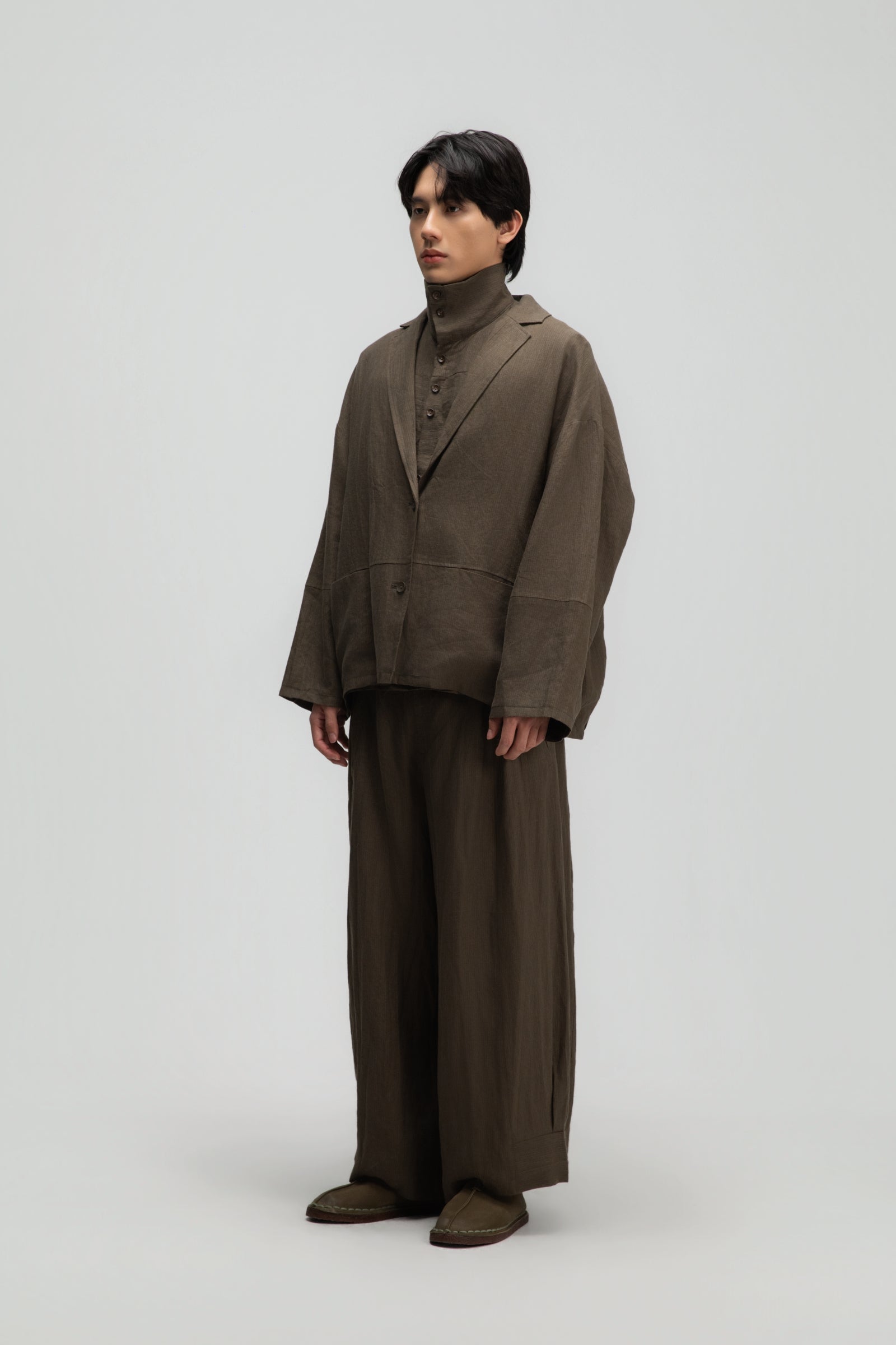 Gender Neutral Oversized Pleated Back Hem Blazer (Olive Brown Stripe)