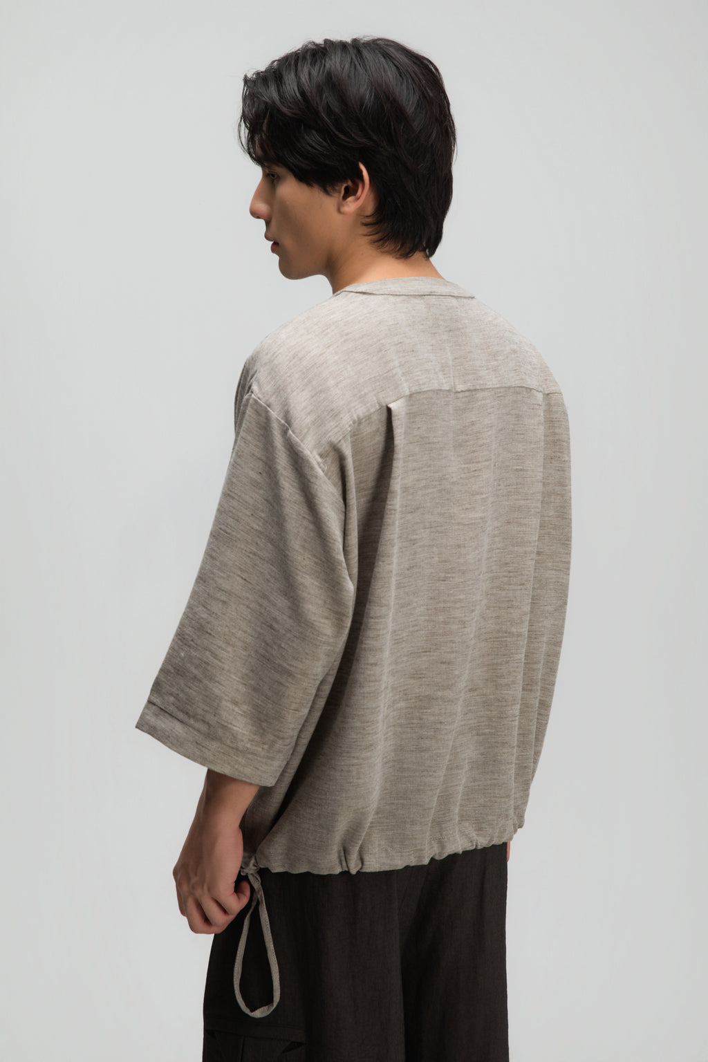 Gender Neutral 3/4 Sleeve Arc Collar Shirt (Dark Oat)