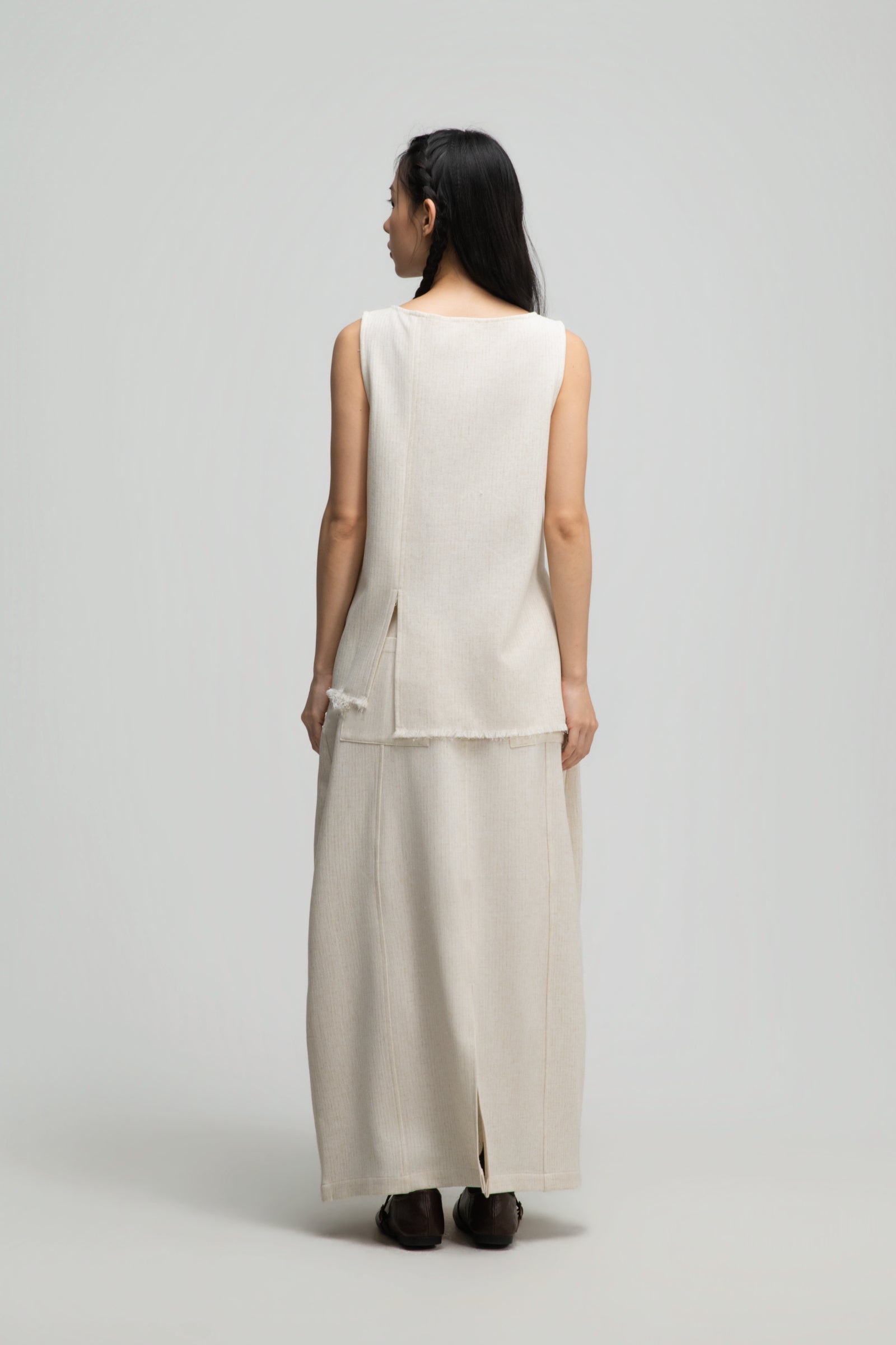 Curved Leg Skirt w/ Beaded Belt (Off White)