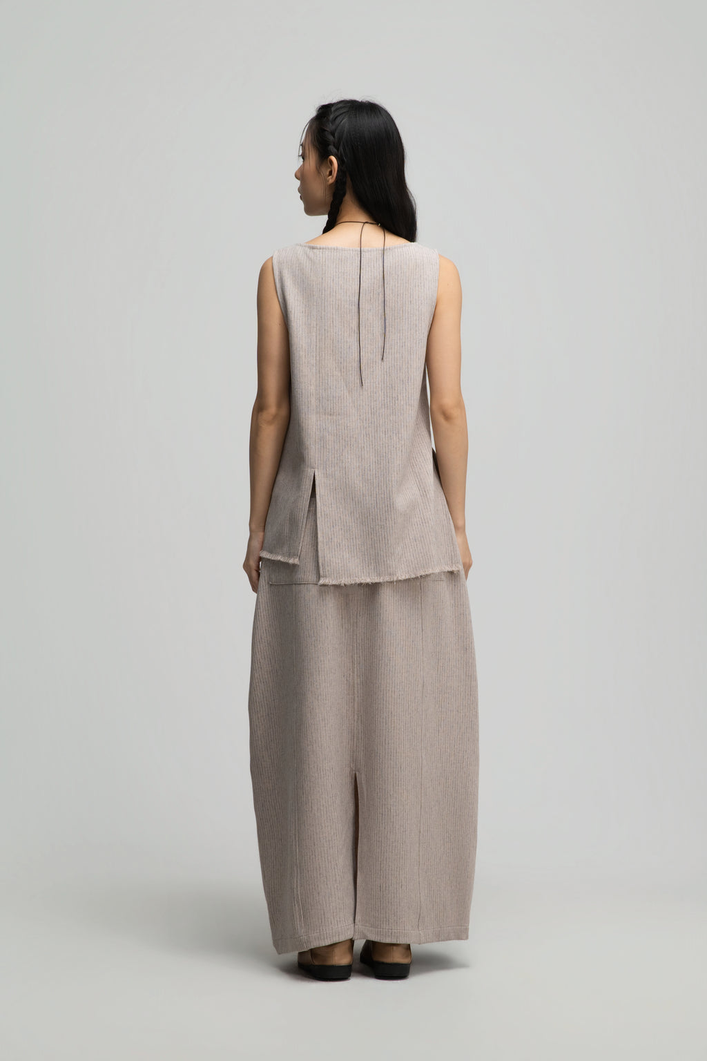 Raw Hem Skewed Button-Up Tank Top (Dark Beige)