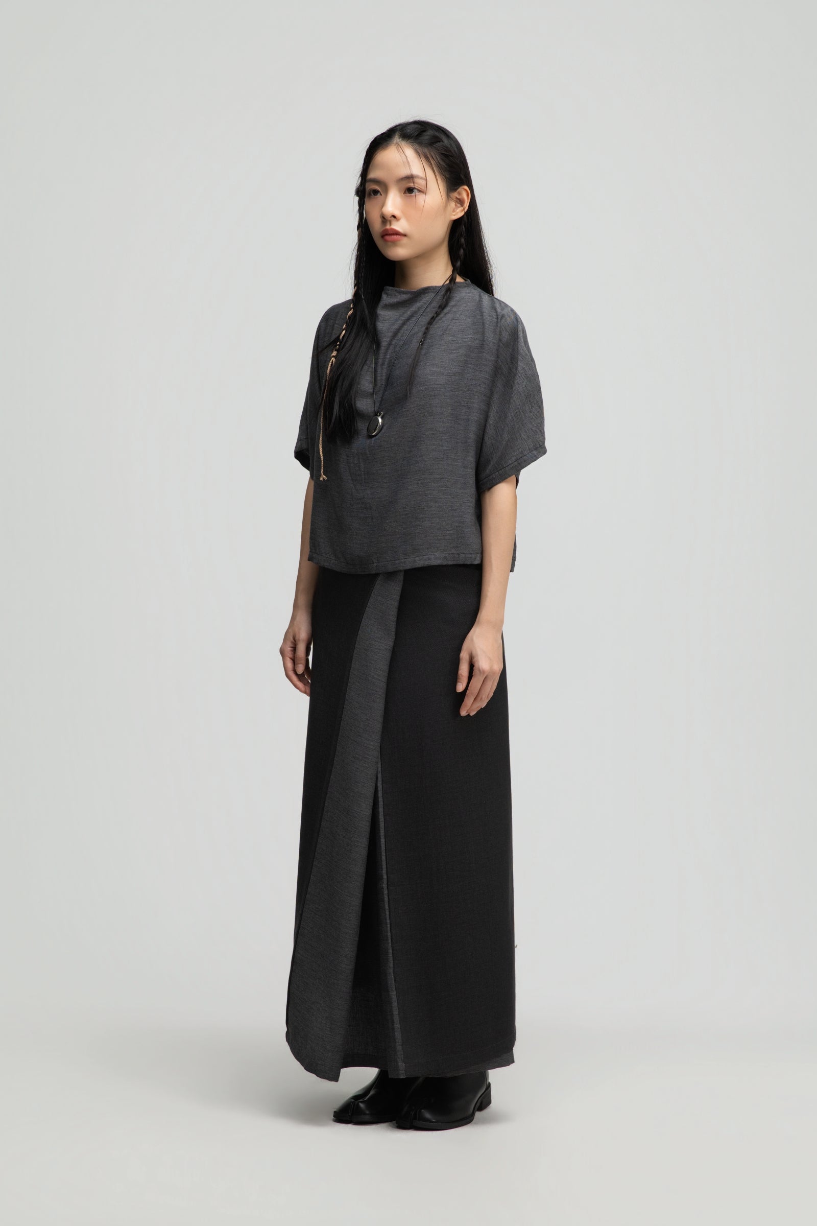 Semi High Neck Short Sleeve Crop Top (Midnight Grey)