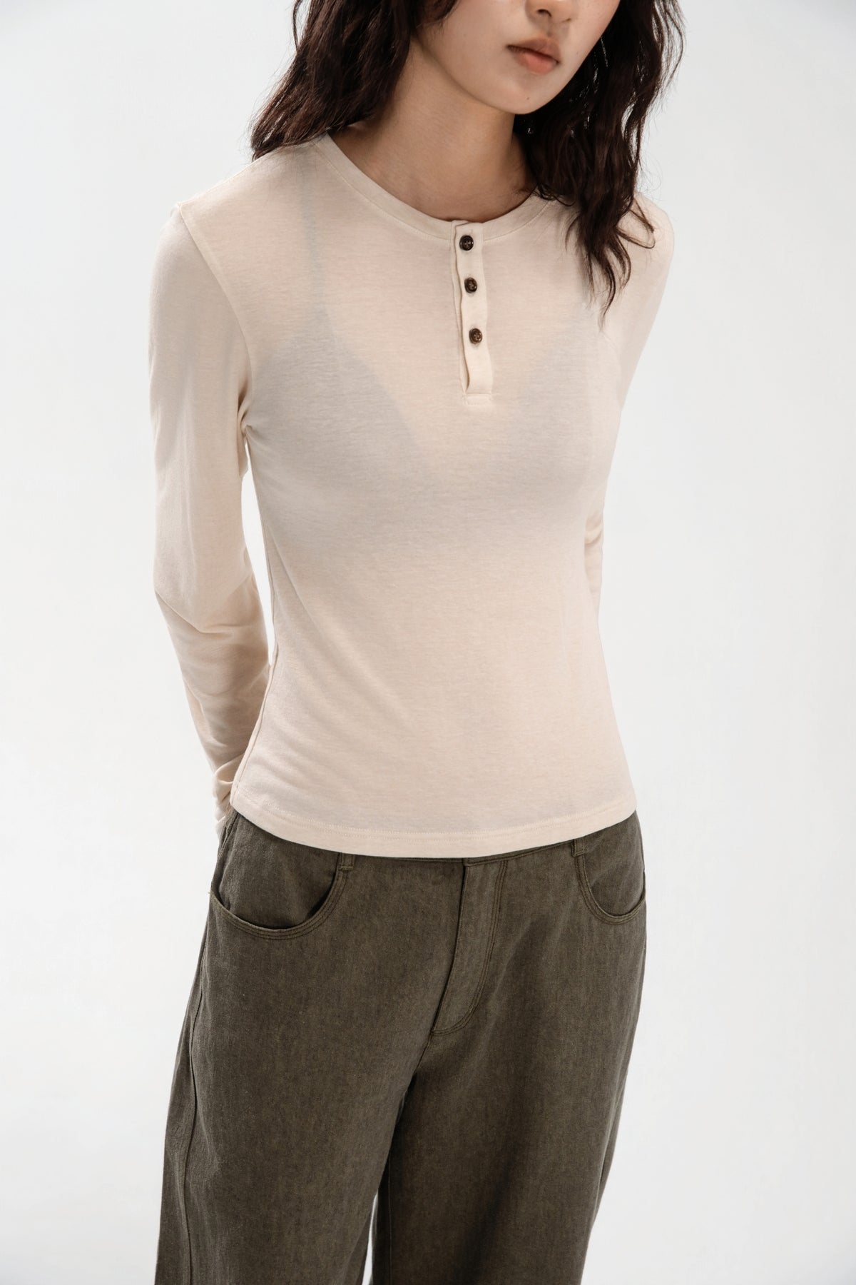 Lazy Thin Knit Long Sleeve Button Top (Beige)