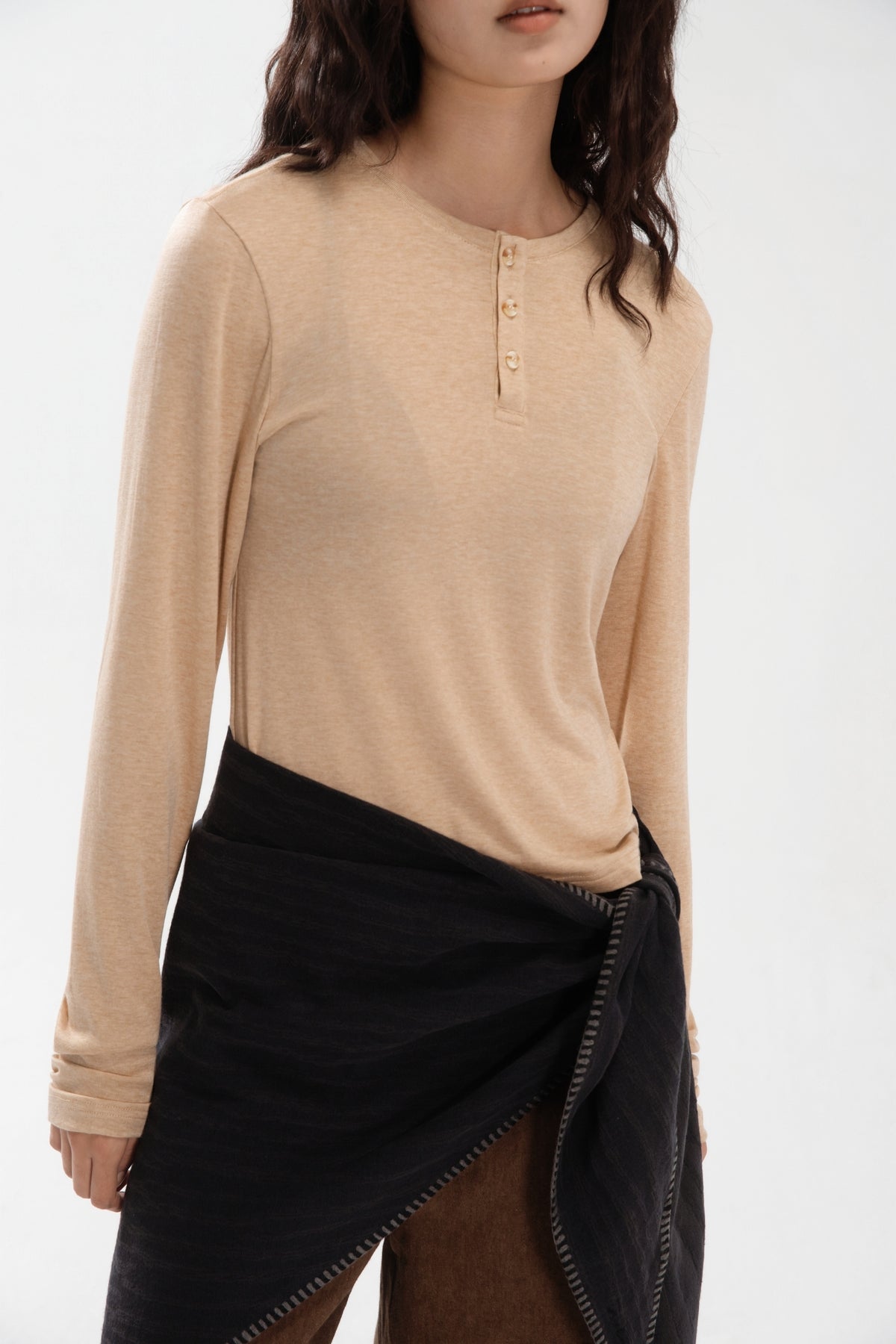 Lazy Thin Knit Long Sleeve Button Top (Khaki)