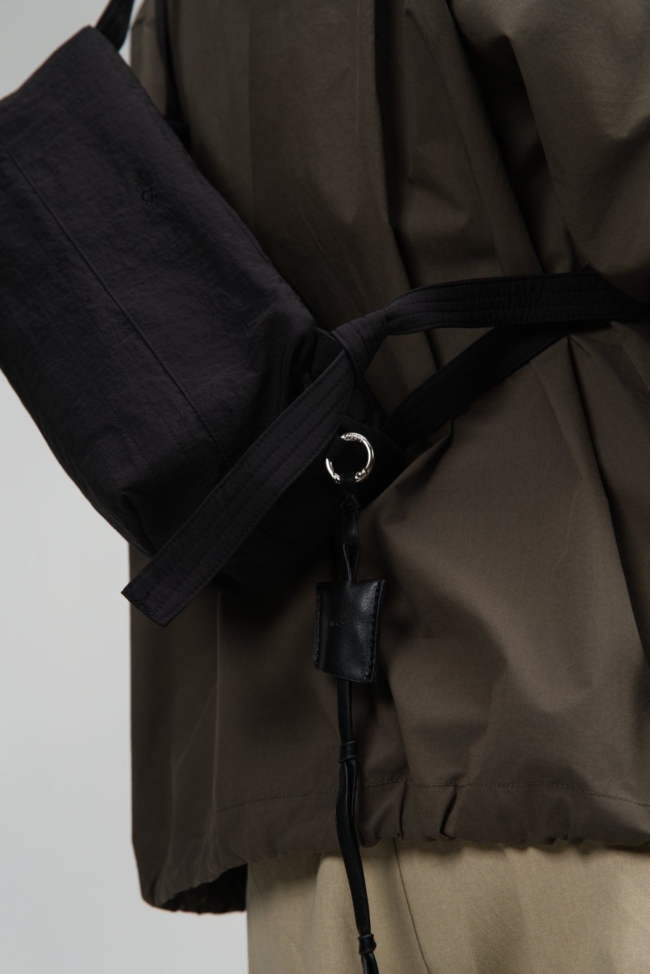 Small Loaf Nylon Bag (Light Grey)