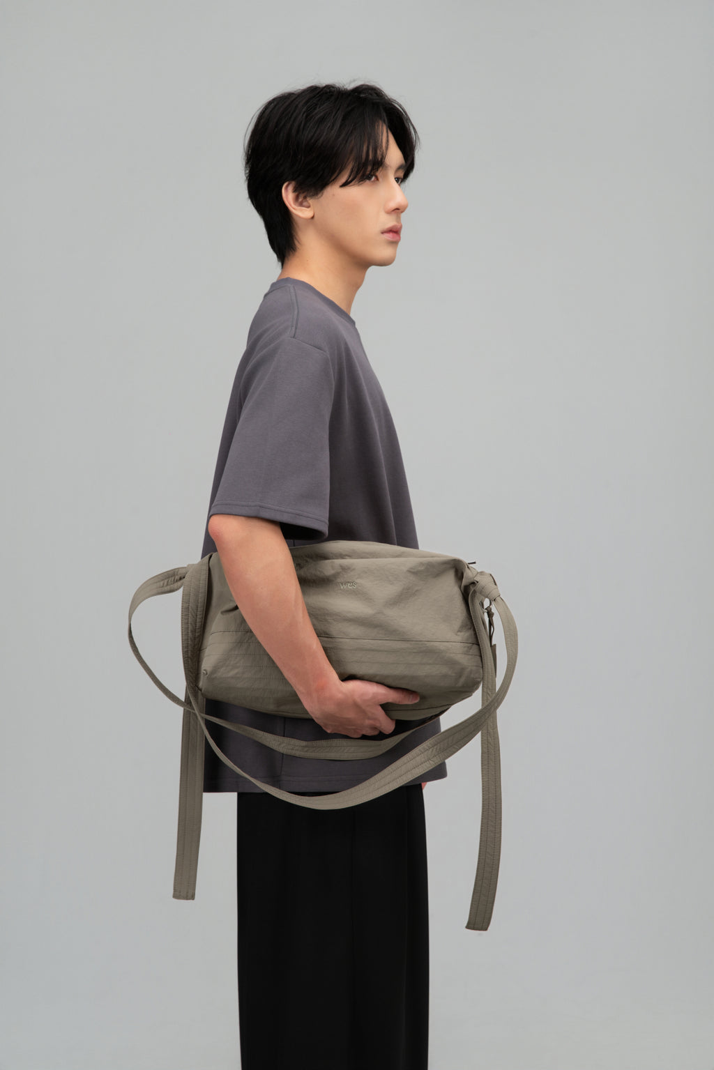 Medium Loaf Nylon Bag (Light Grey)