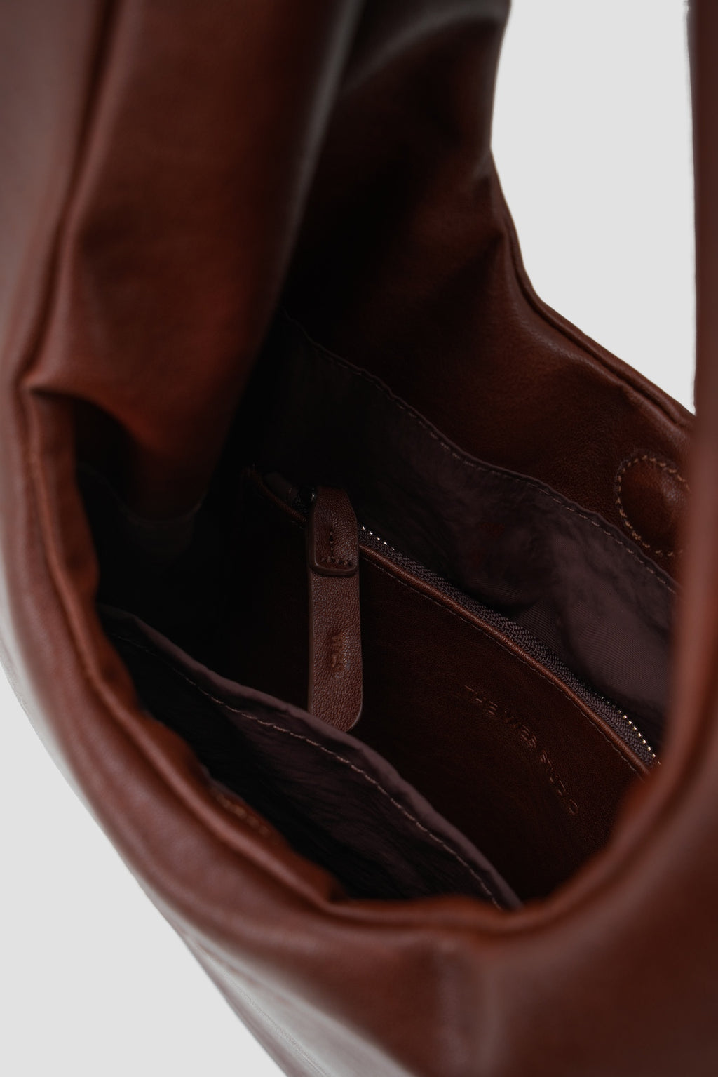 Medium Egg Leather Tote (Beige)