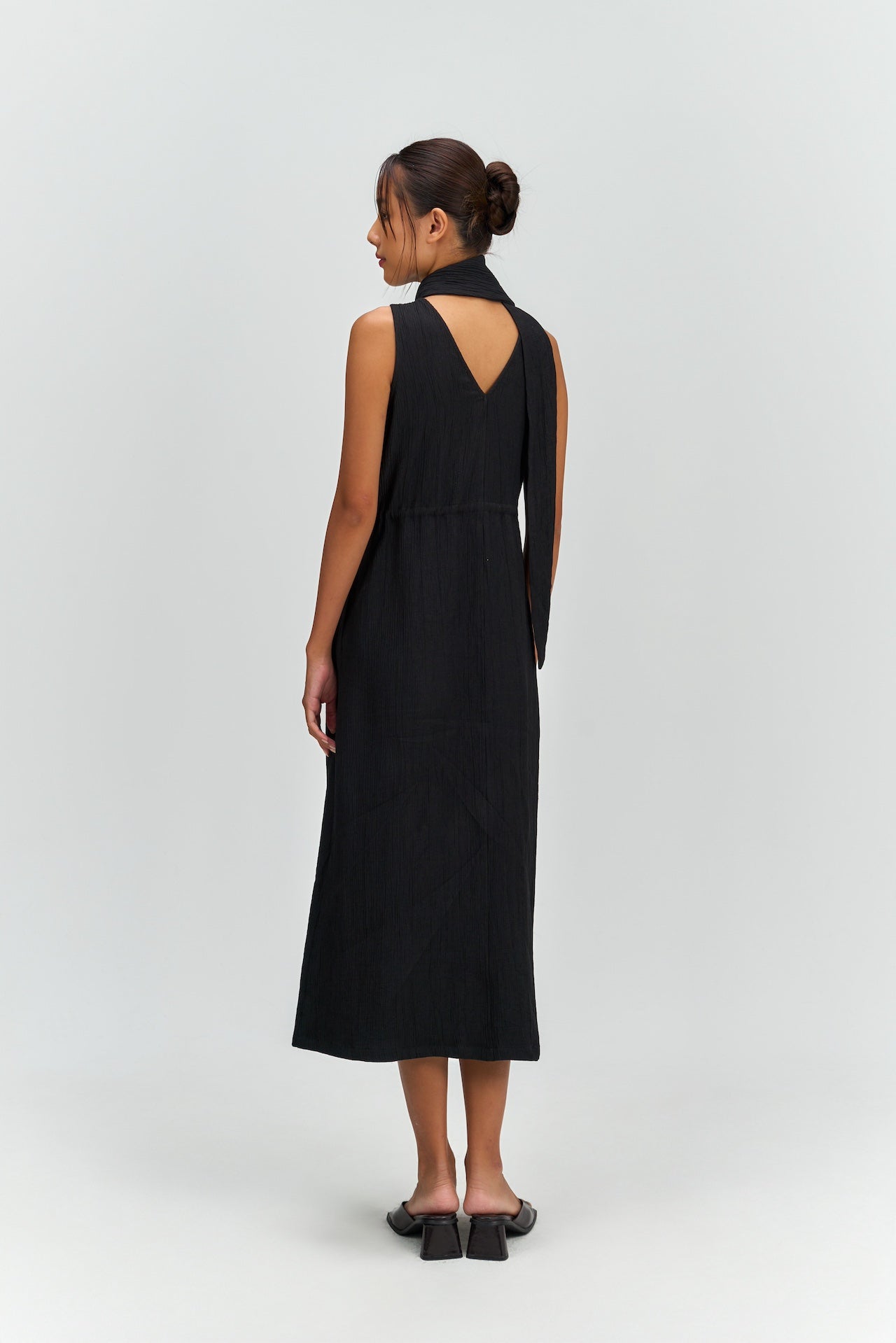 Pleated High Neck Scarf Dress (Black)