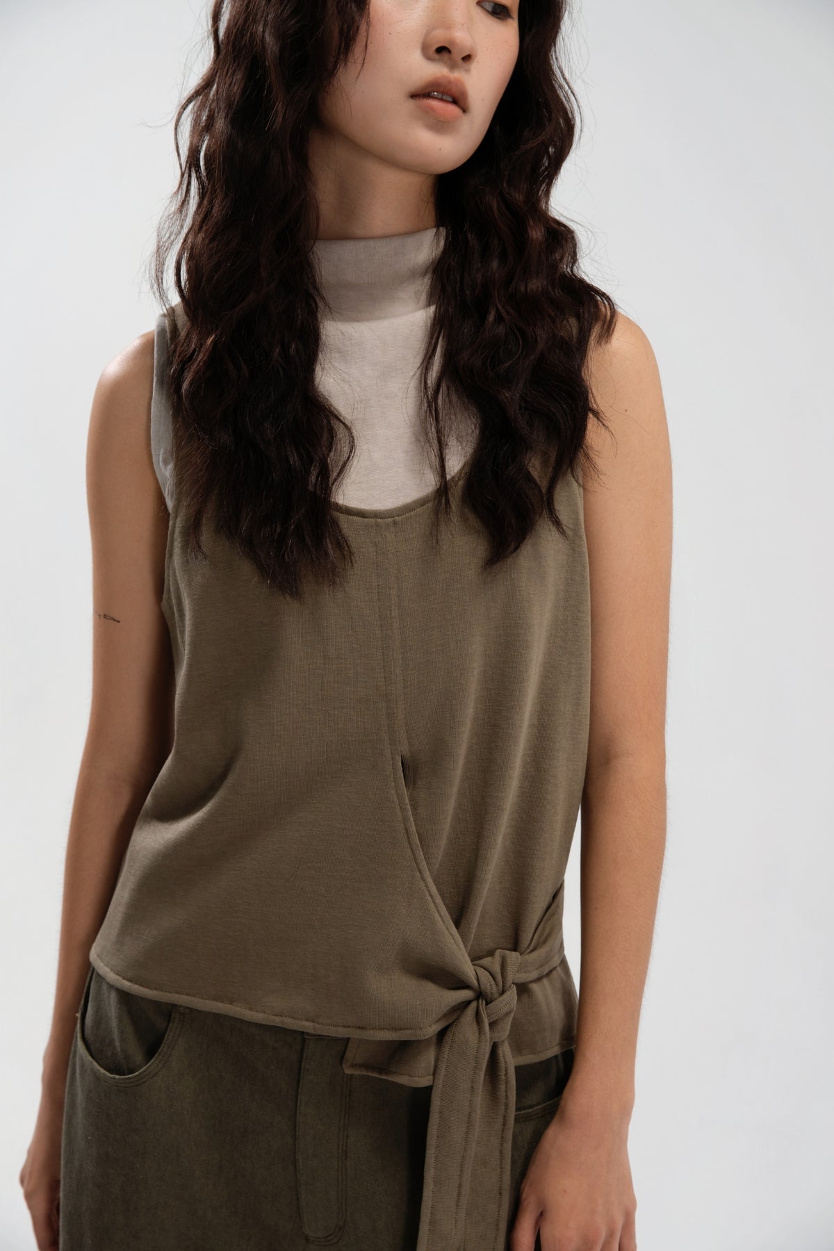 Slouchy Knit Slit-Wrap Tank Top (Tea)