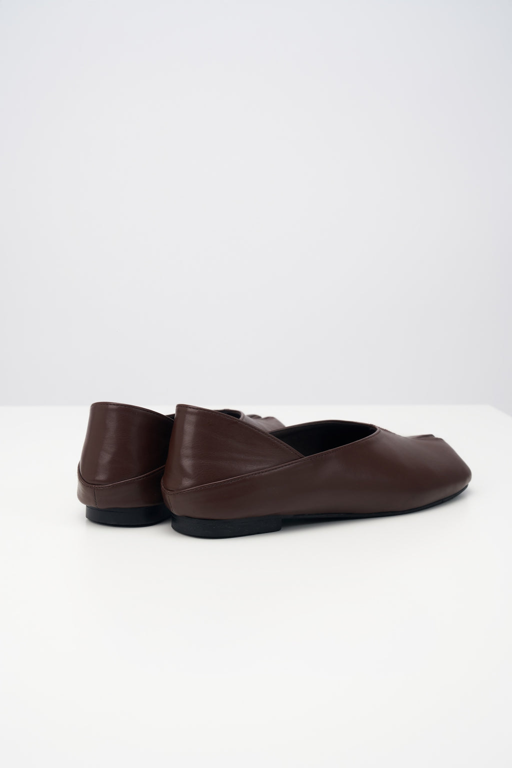 Snuglier x WES | Tsuri Tabi (Classic Leather - Brunette)