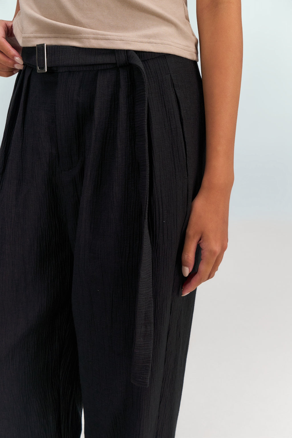 Tri Pleated Belted Trousers (Black)