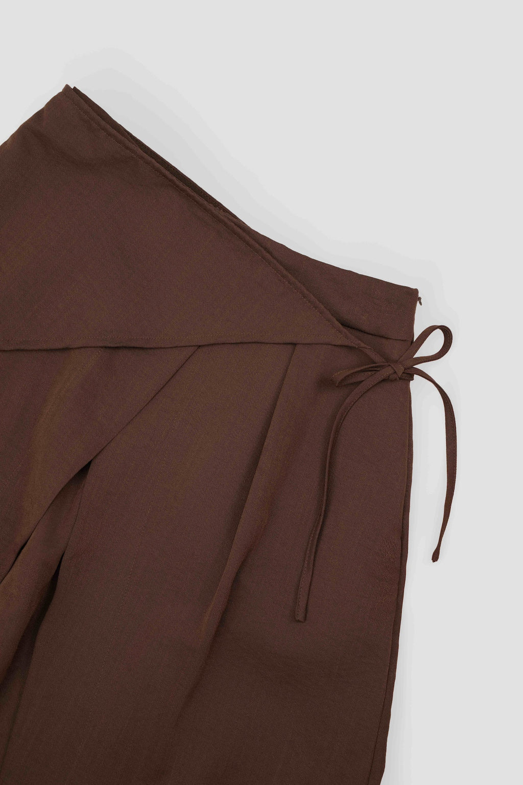 Waist Bandeu Pleated Skirt - Plus Long (Brown)