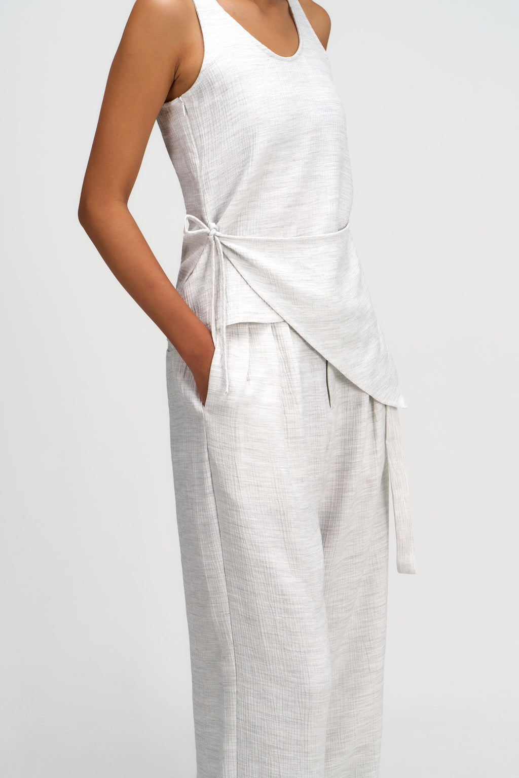 Tri Pleated Belted Trousers (Grey)