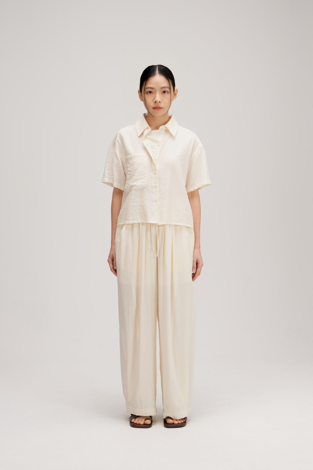 Drape Neck Short-Sleeve Crop Shirt (Off White)