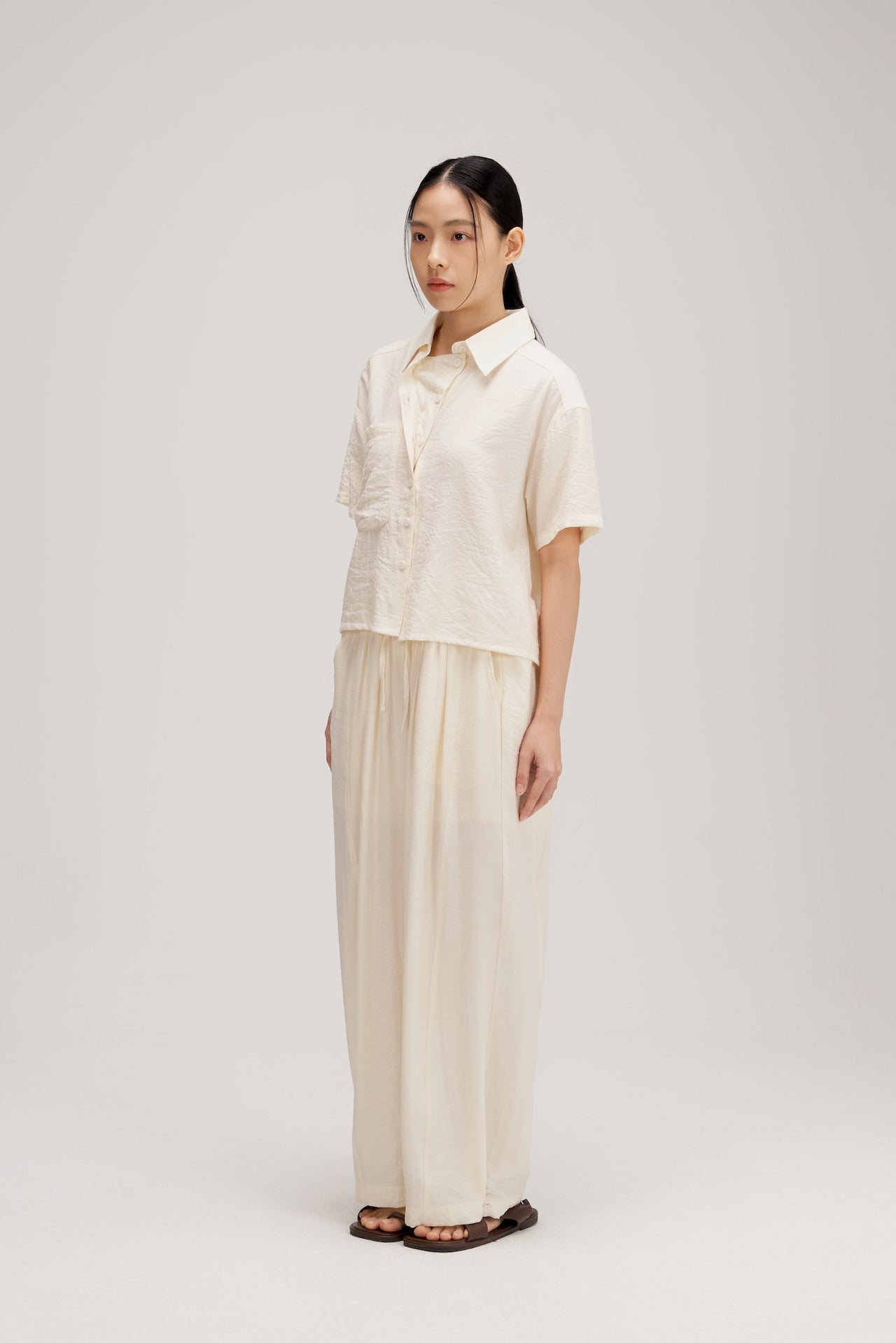 Drape Neck Short-Sleeve Crop Shirt (Off White)