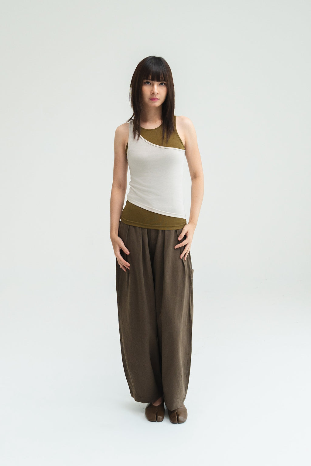 Gender Neutral Cocoon Trousers (Linen / Olive Brown)