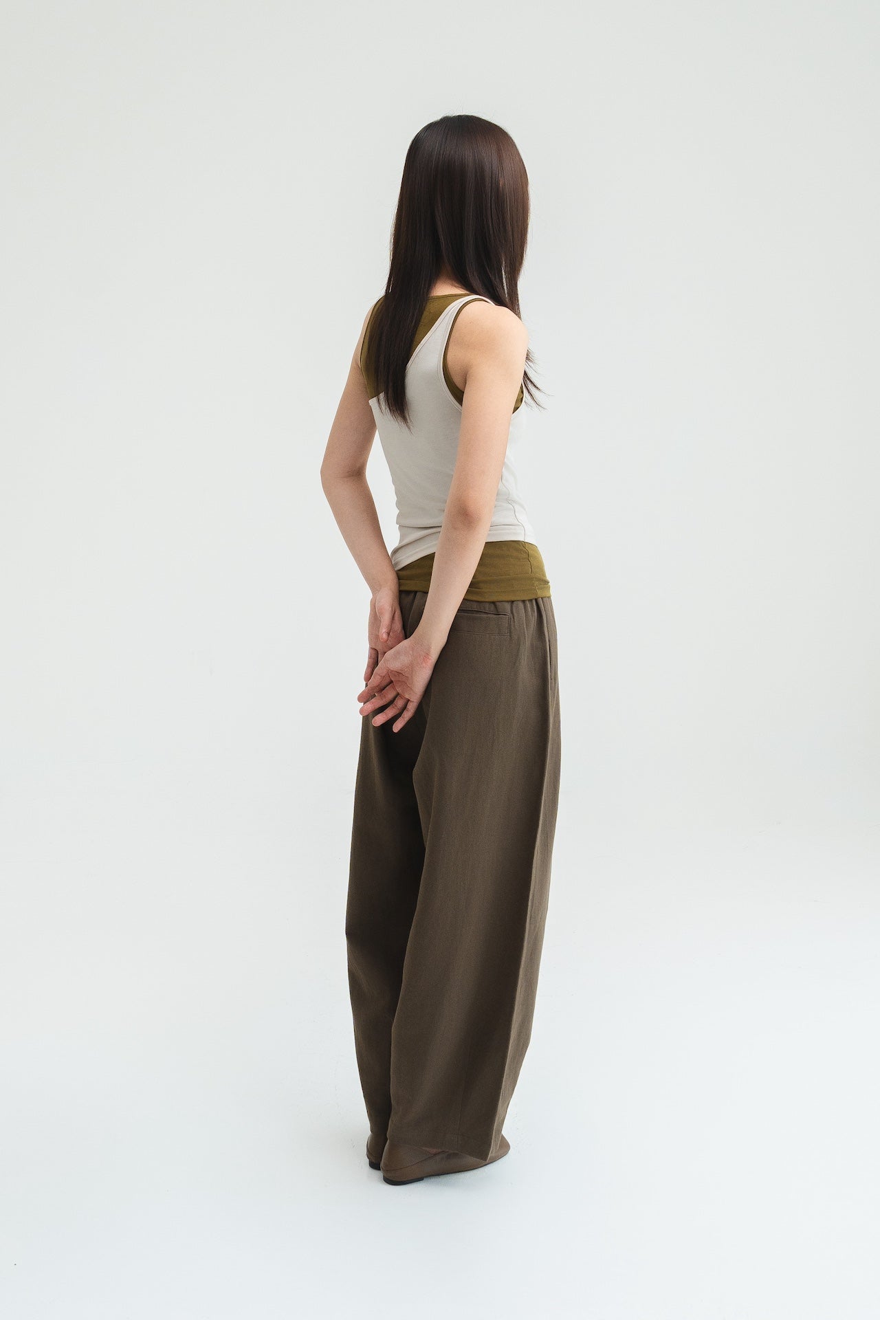 Gender Neutral Cocoon Trousers (Linen / Olive Brown)