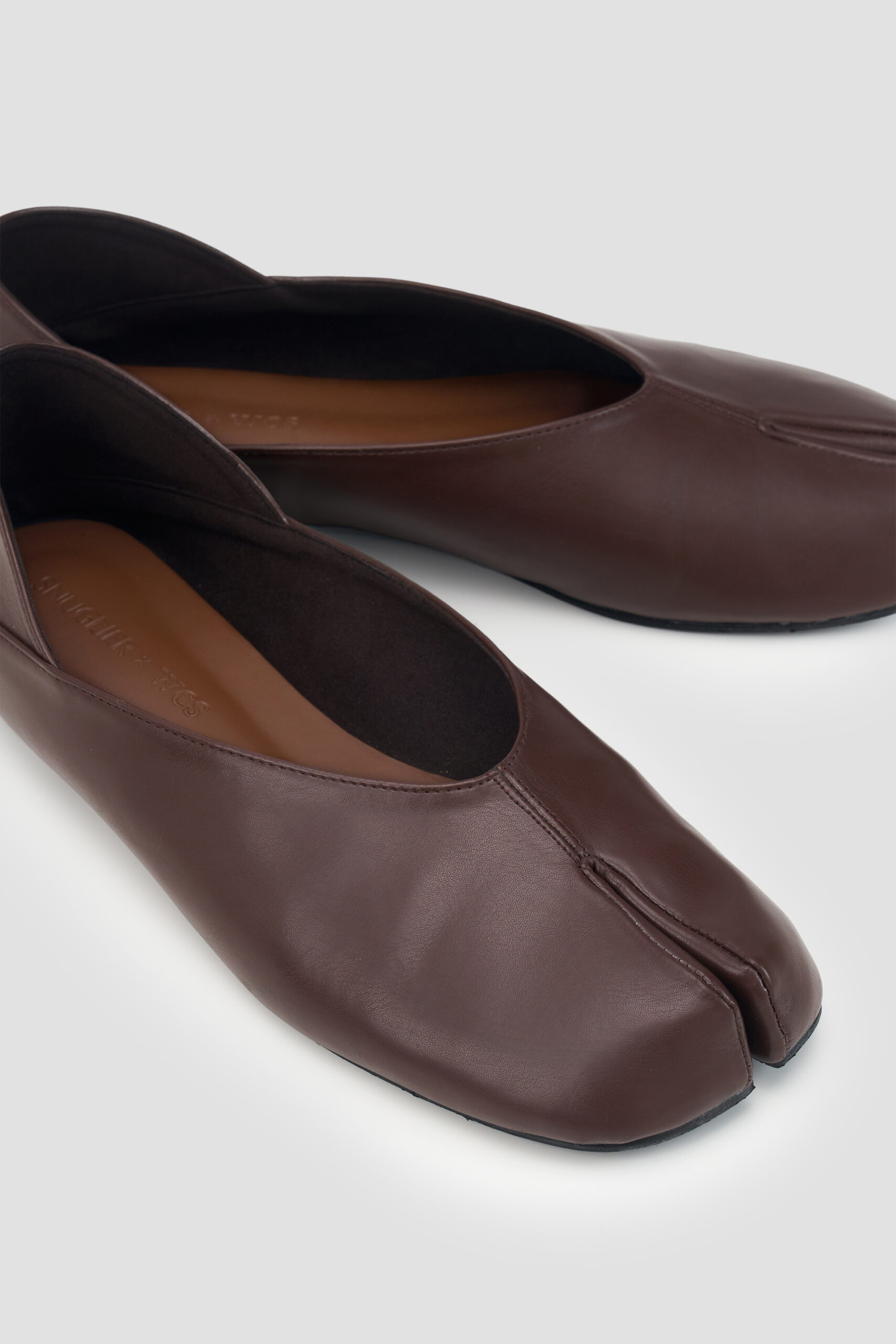 Brunette Front Close Up