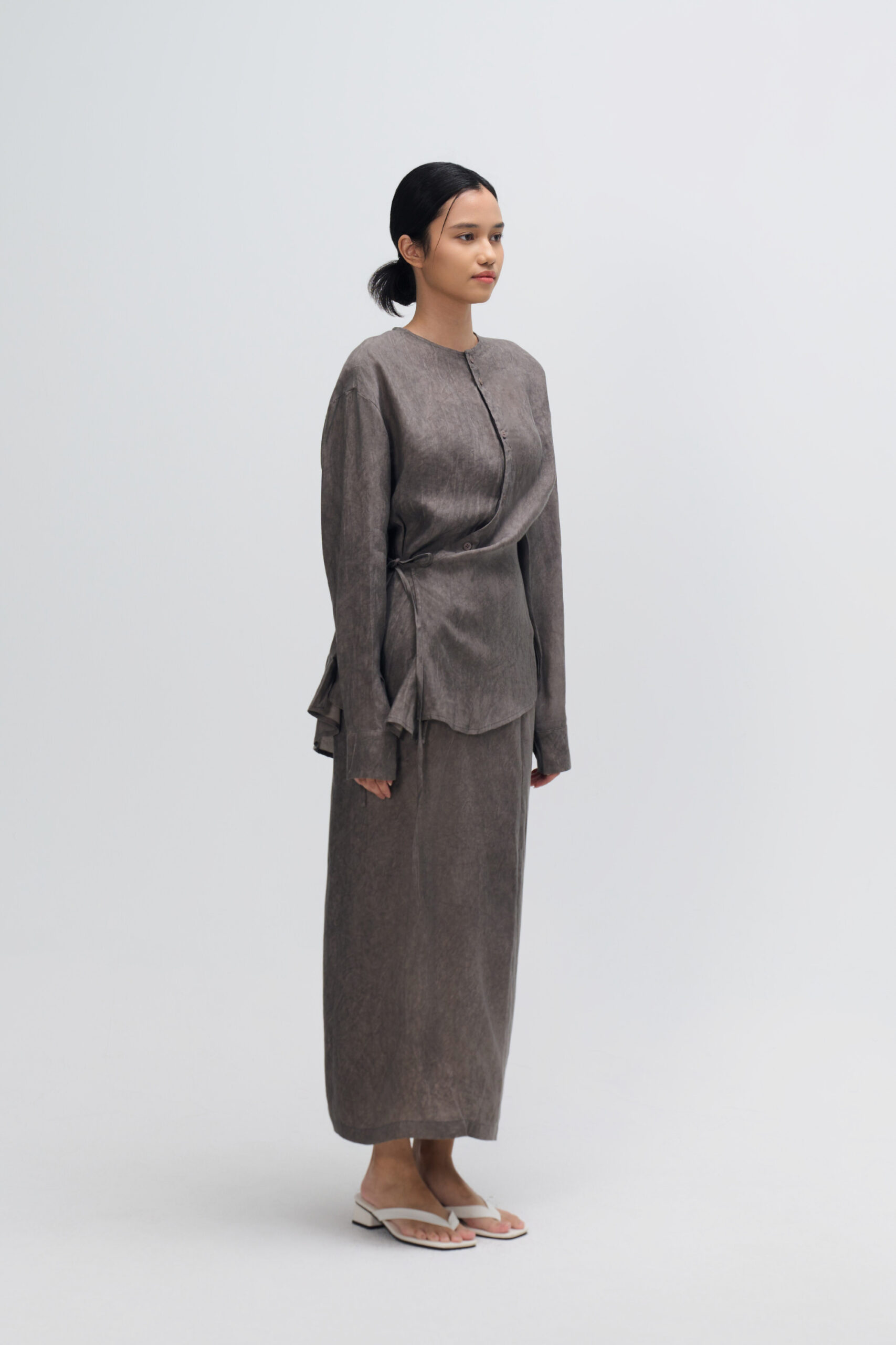 Arc Collar Side Tie Dye Blouse (Grey) 1