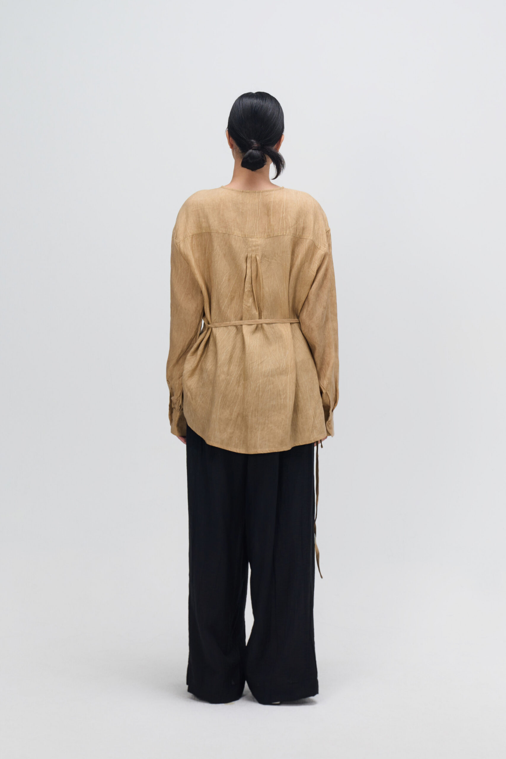 Arc Collar Side Tie Dye Blouse (Sand) 2