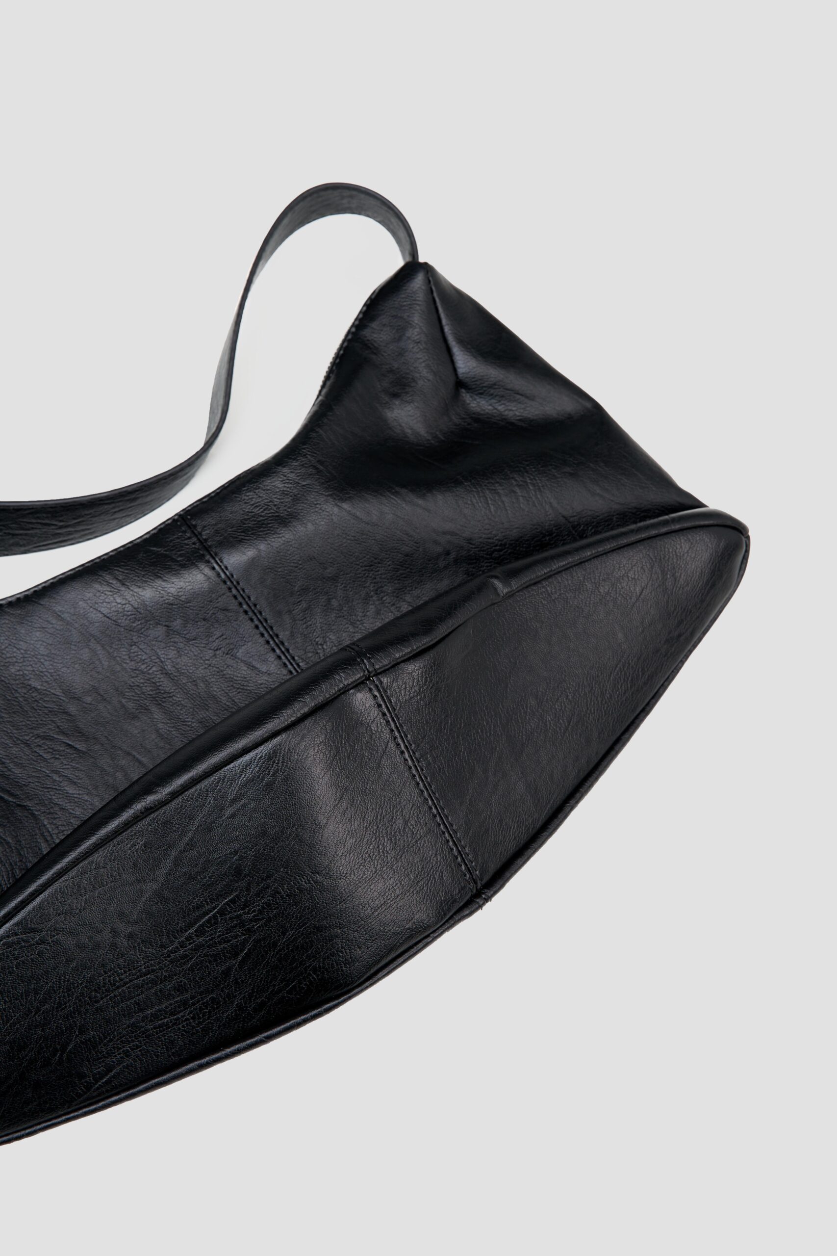 Boat Leather Bag (Black) 1