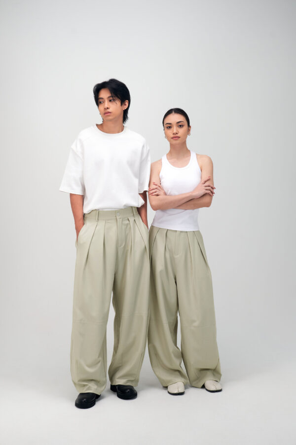 Gender Neutral Cocoon Trousers (New Oat)