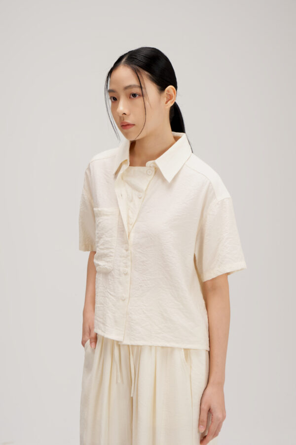 Drape Neck Short-Sleeve Crop Shirt (Off White)