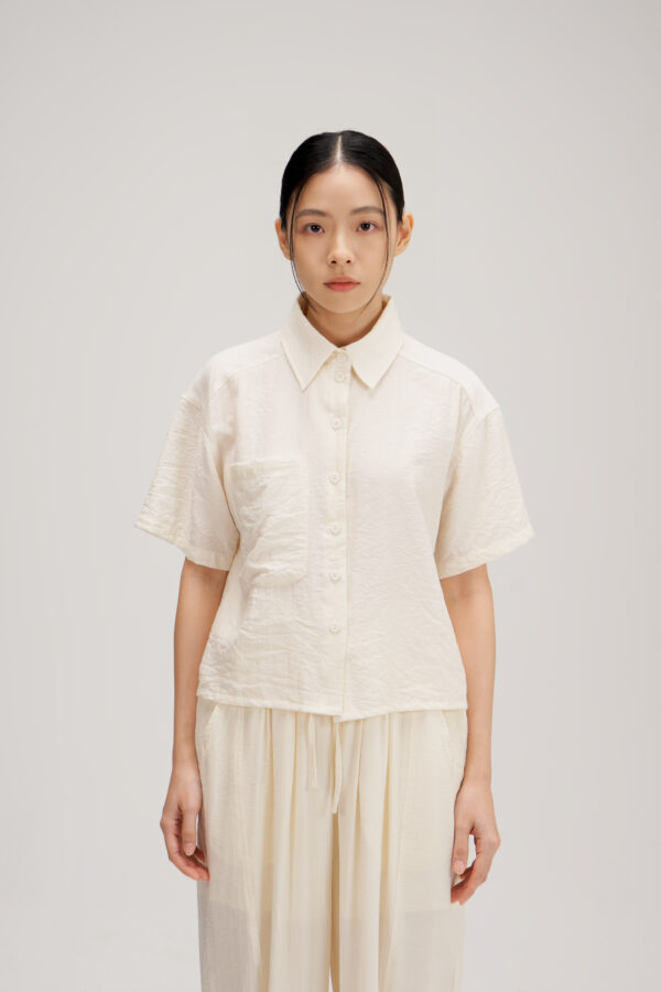 Drape Neck Short-Sleeve Crop Shirt (Off White)