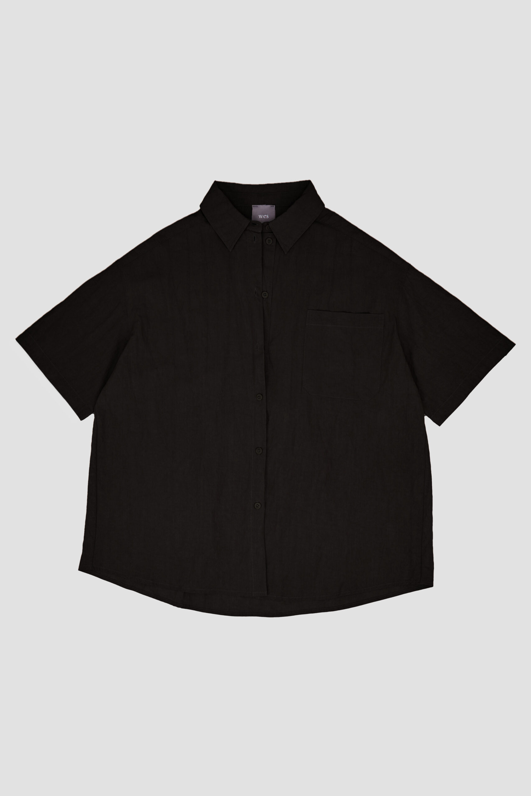 Gender Neutral Drape Neck Short-Sleeve Shirt (Black)