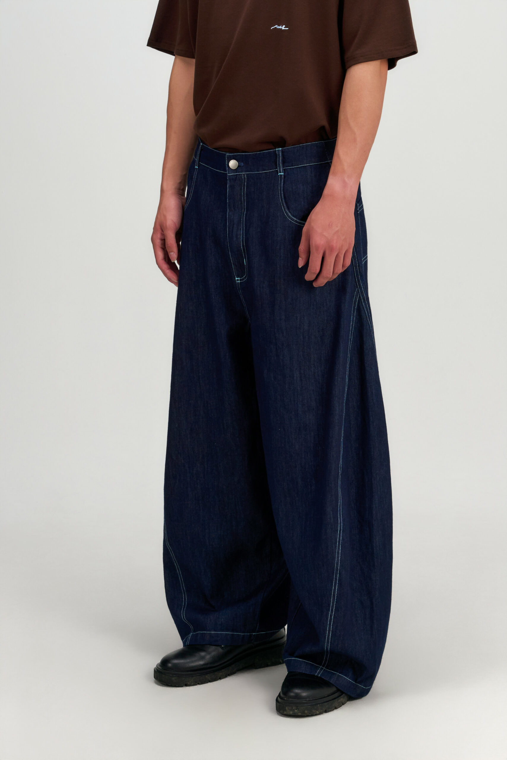 101025_minddrift_model catalog107151 1