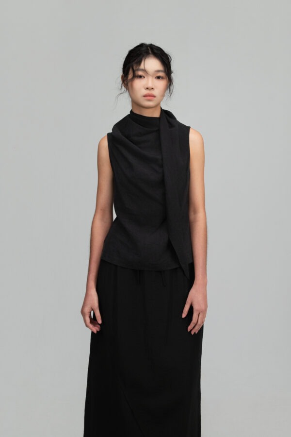 Triangle Neck-Scarf Tank Top (Black)